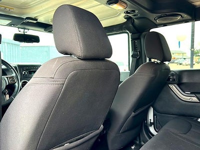 2013 Jeep Wrangler Unlimited 4WD 4dr Sport