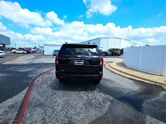 2025 Ford Expedition Active 4x4