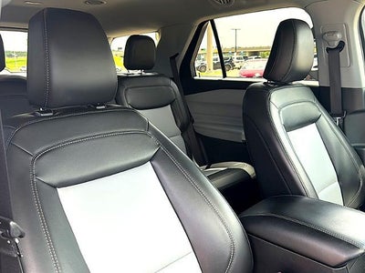 2022 Ford Explorer XLT RWD
