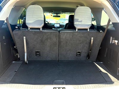 2023 Ford Explorer XLT RWD