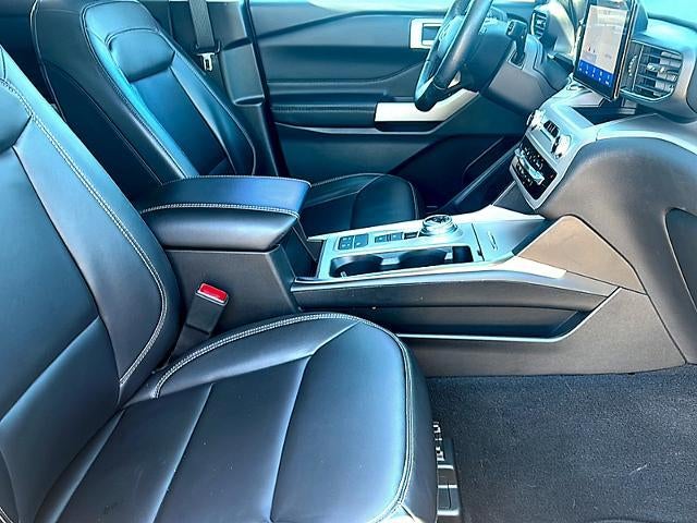 2023 Ford Explorer XLT RWD