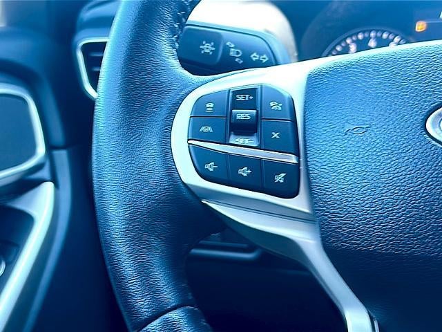 2023 Ford Explorer XLT RWD