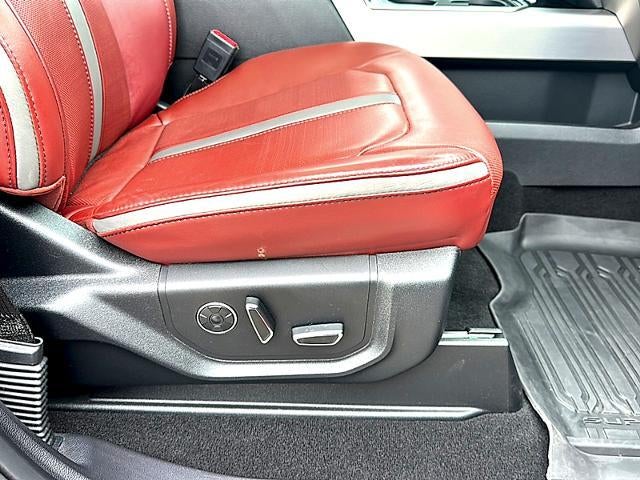 2018 Ford Super Duty F-350 SRW Platinum 4WD Crew Cab 6.75' Box