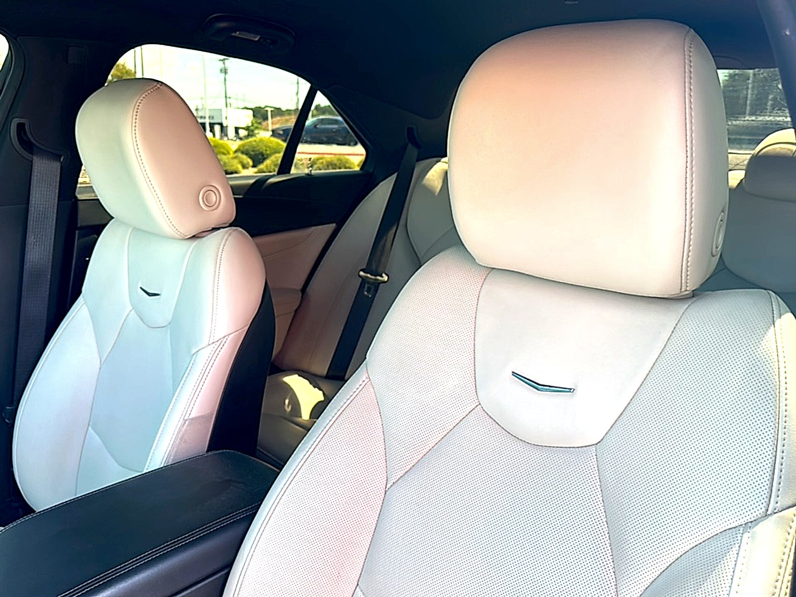 2022 Cadillac CT4 Premium Luxury