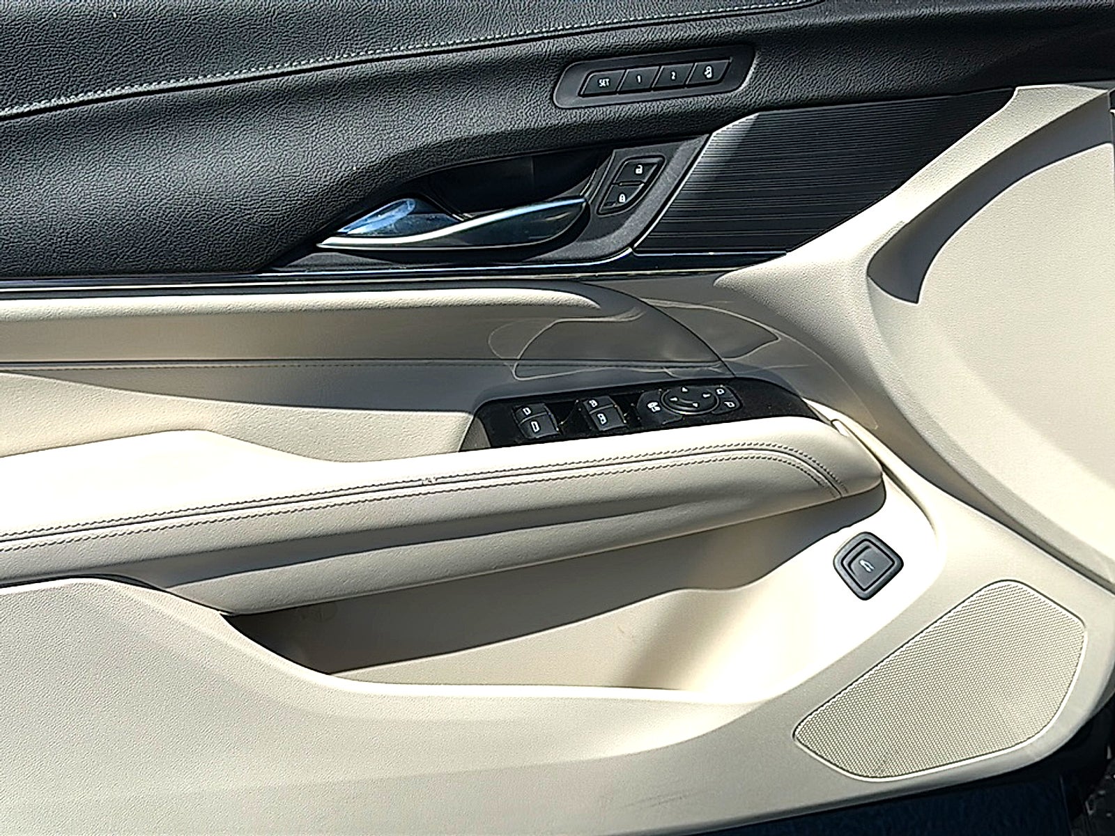 2022 Cadillac CT4 Premium Luxury
