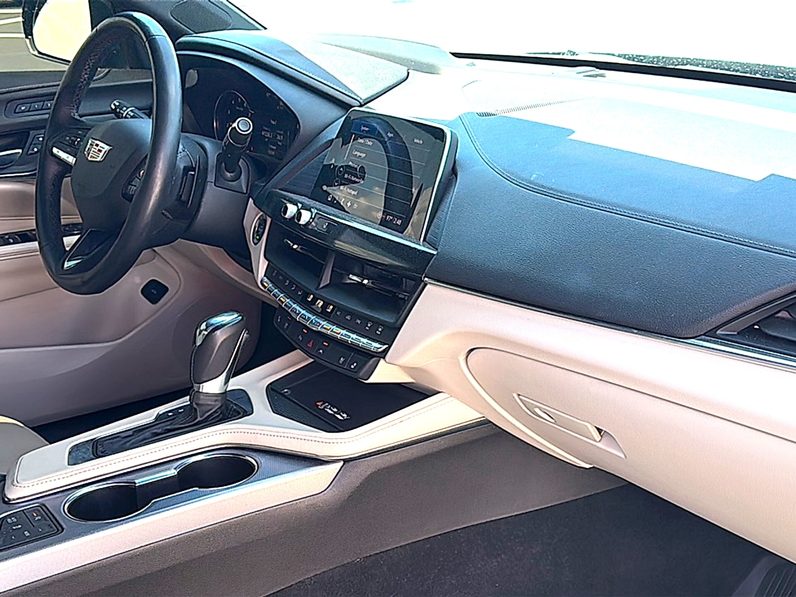 2022 Cadillac CT4 Premium Luxury