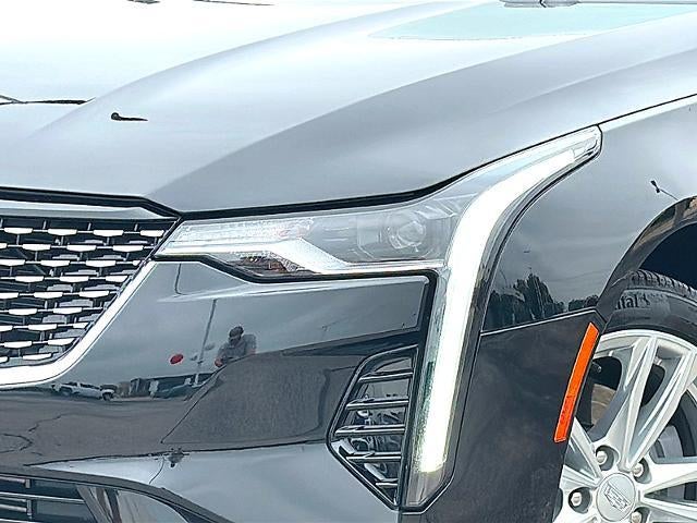 2026 Cadillac CT4 4dr Sdn Luxury