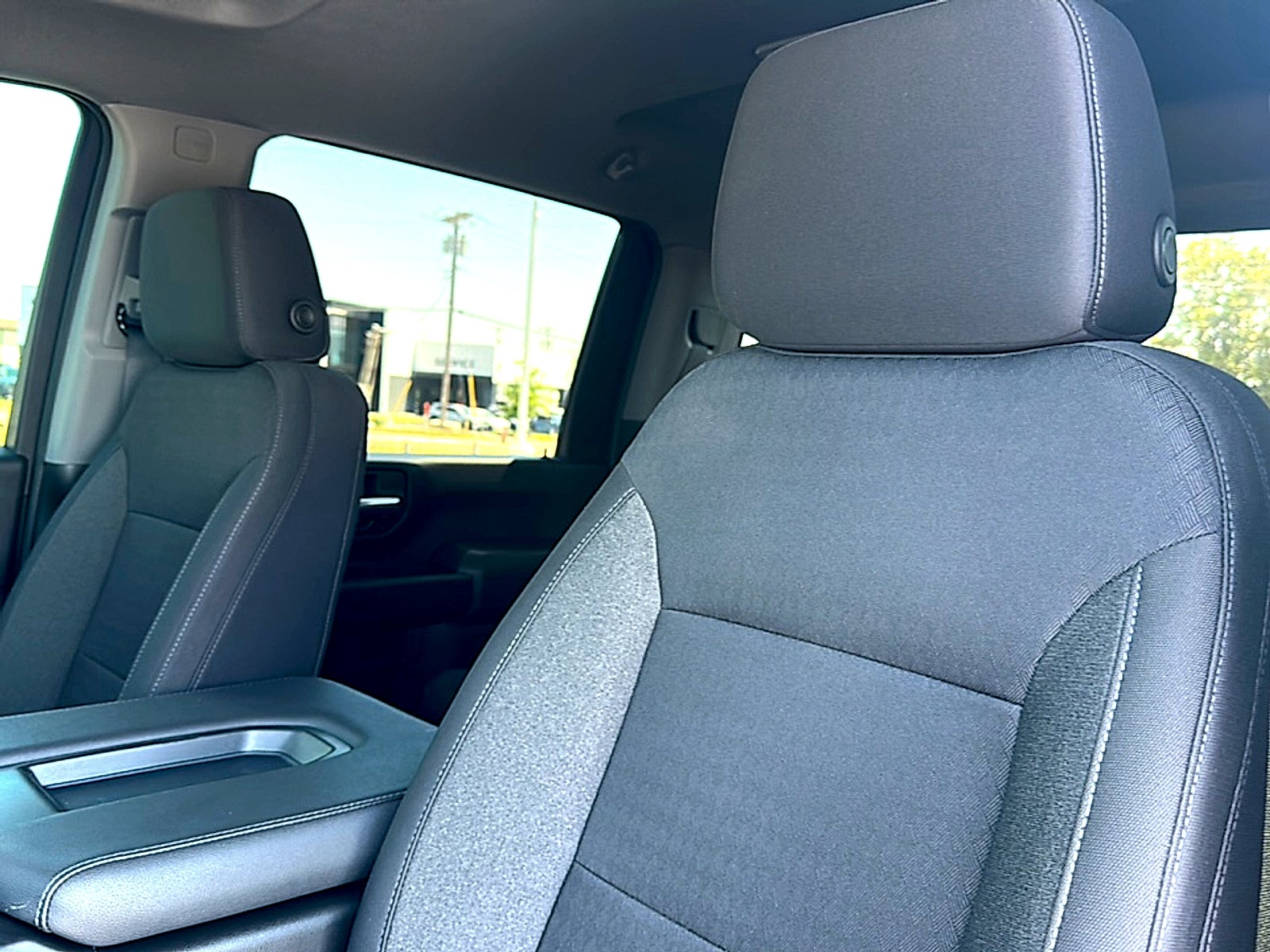 2025 Chevrolet Silverado 2500HD 4WD Crew Cab Standard Bed Custom