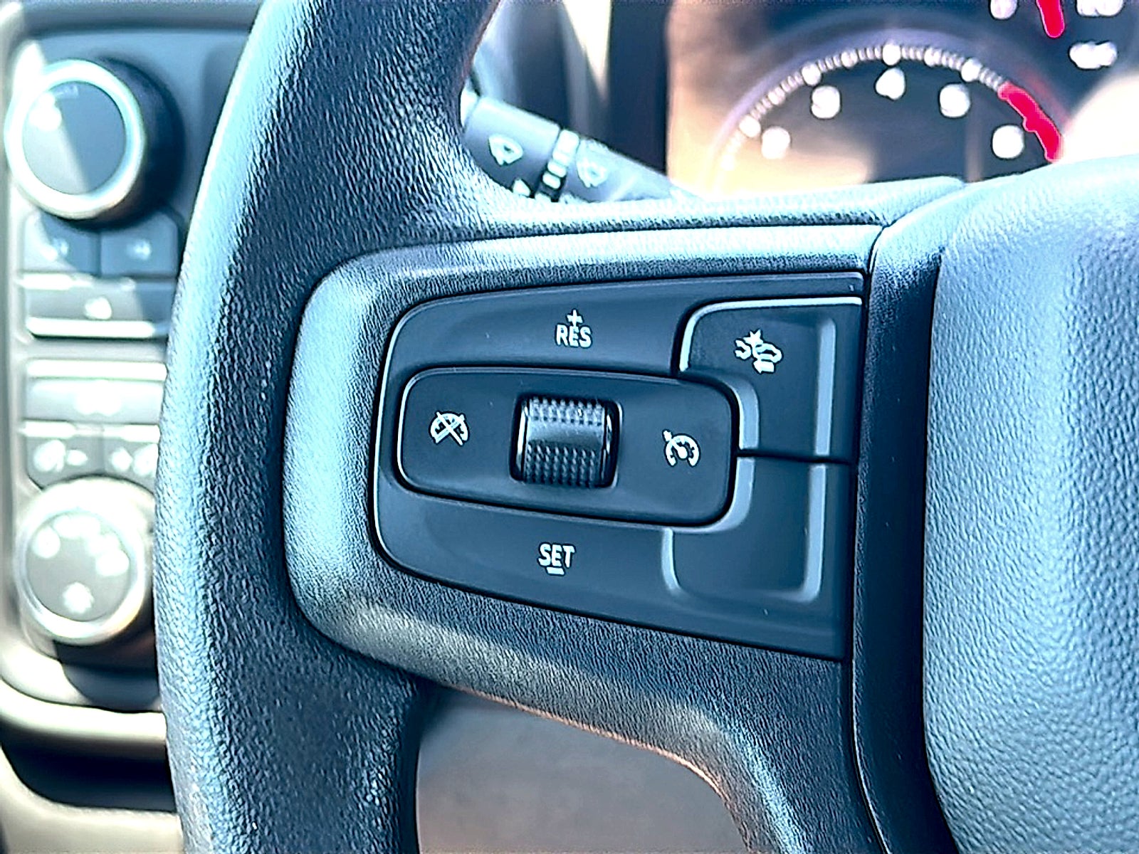 2025 Chevrolet Silverado 2500HD 4WD Crew Cab Standard Bed Custom