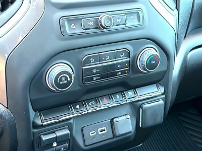 2025 Chevrolet Silverado 2500HD 4WD Crew Cab Standard Bed Custom