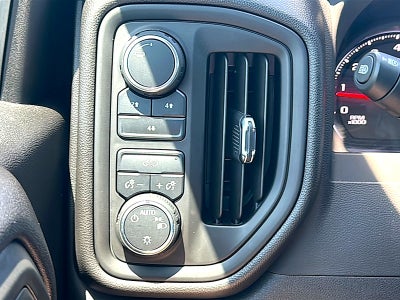 2025 Chevrolet Silverado 2500HD 4WD Crew Cab Standard Bed Custom
