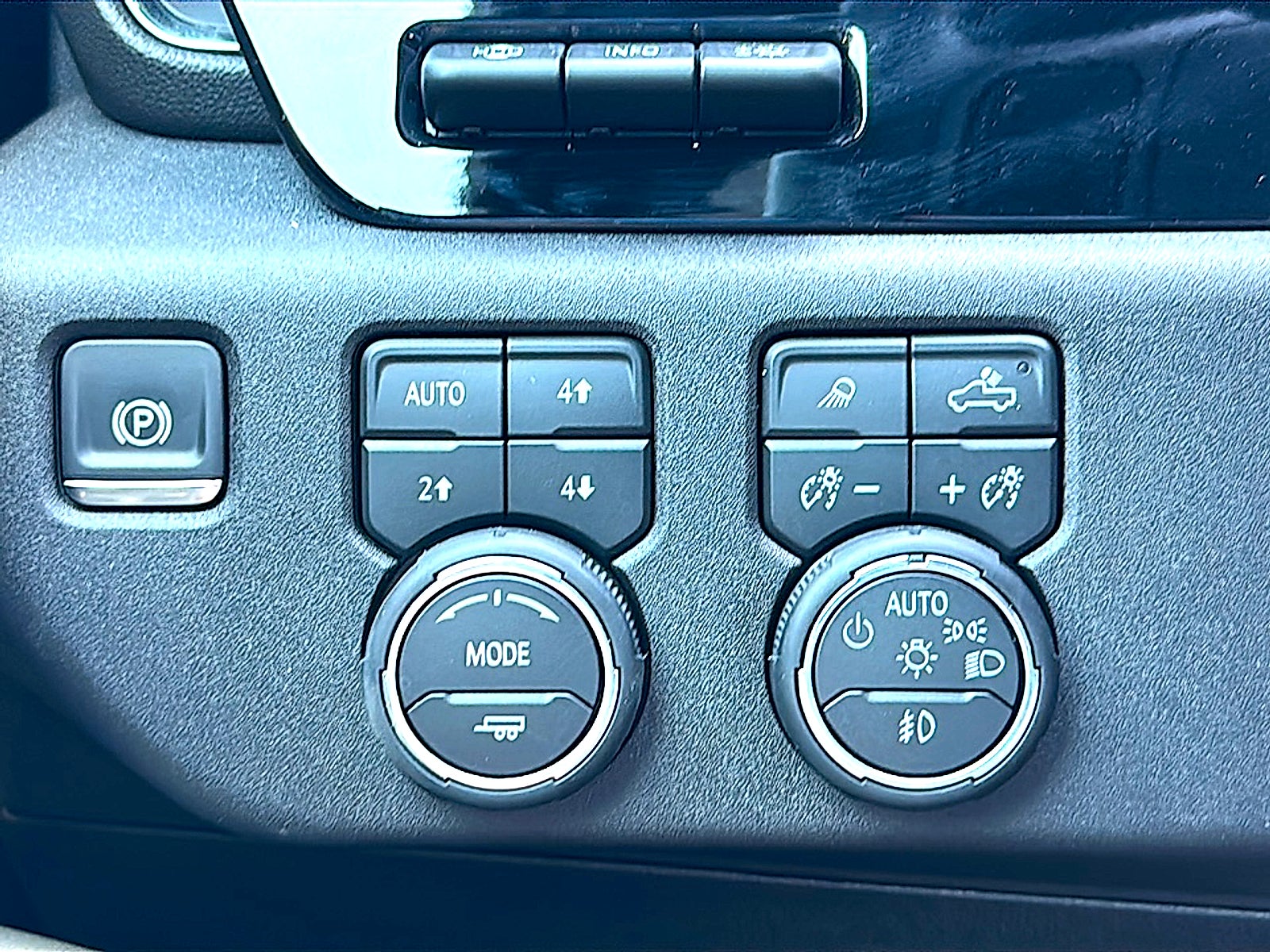 2026 Chevrolet Silverado 2500 HD Crew Cab, Standard Bed, XR2, 4WD