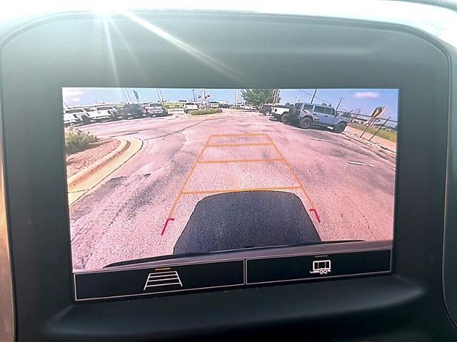 2025 Chevrolet Silverado 1500 Crew Cab Short Box 2-Wheel Drive Custom