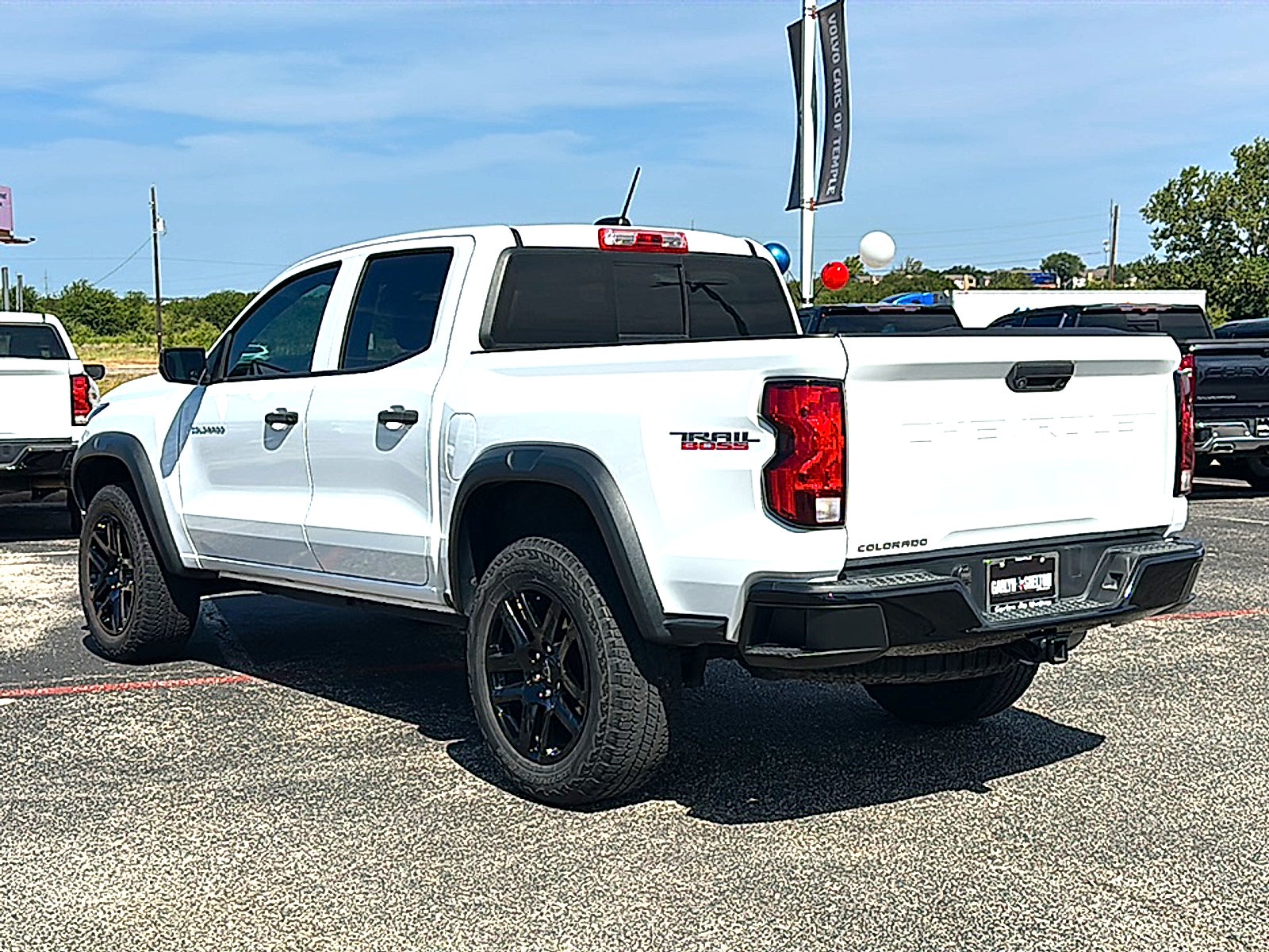 2023 Chevrolet Colorado 4WD Crew Cab Short Box Trail Boss
