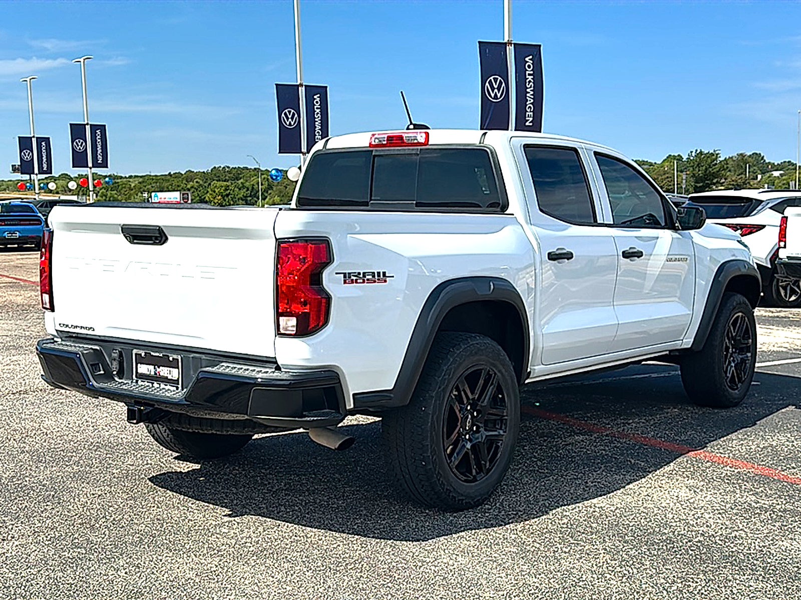 2023 Chevrolet Colorado 4WD Crew Cab Short Box Trail Boss