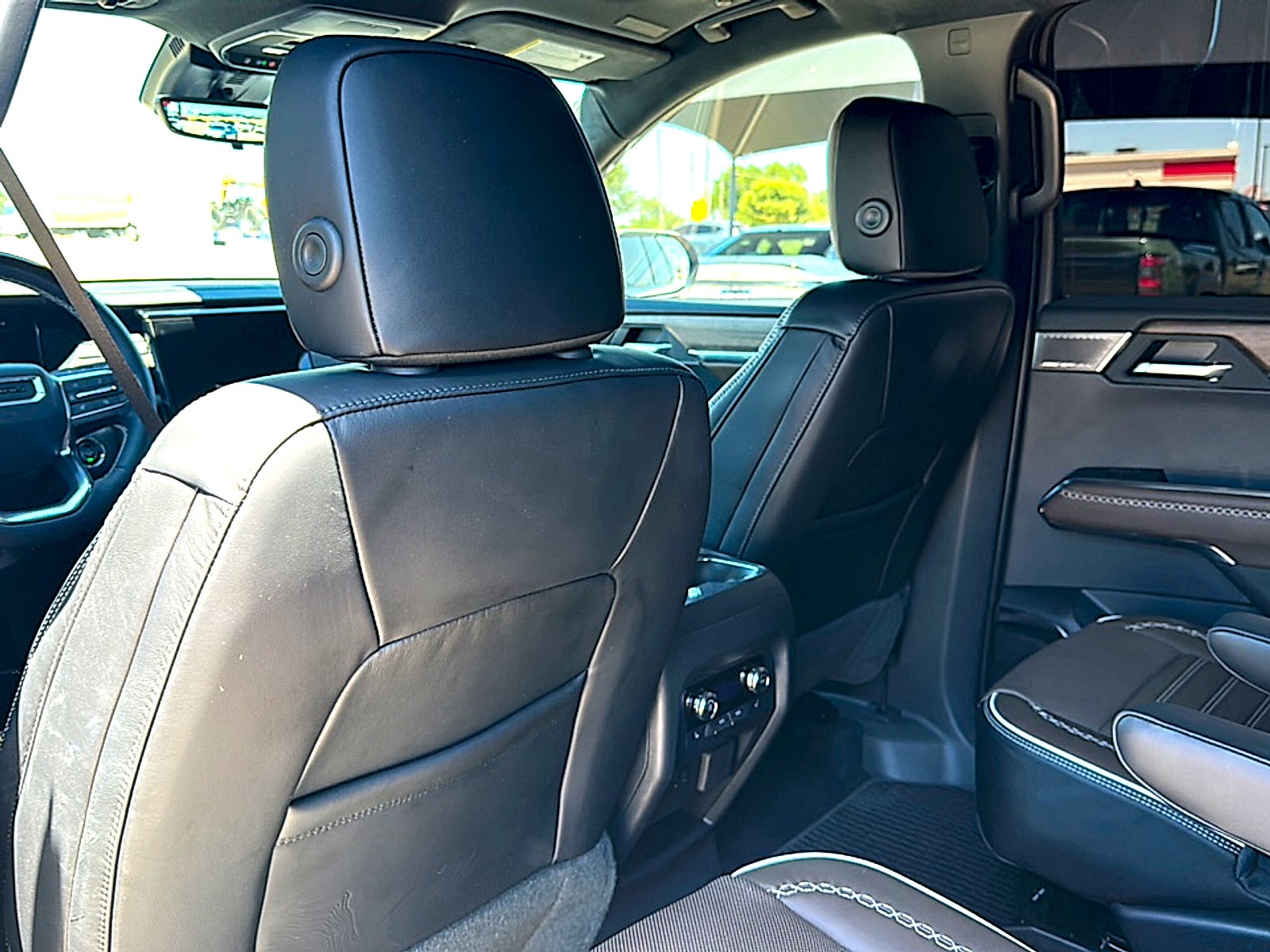 2026 GMC Acadia Denali Ultimate FWD