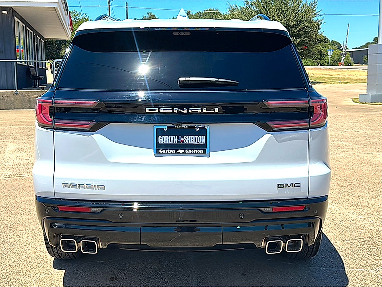 2026 GMC Acadia Denali Ultimate FWD
