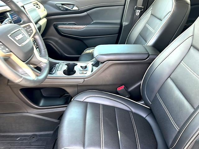 2023 GMC Acadia AWD Denali