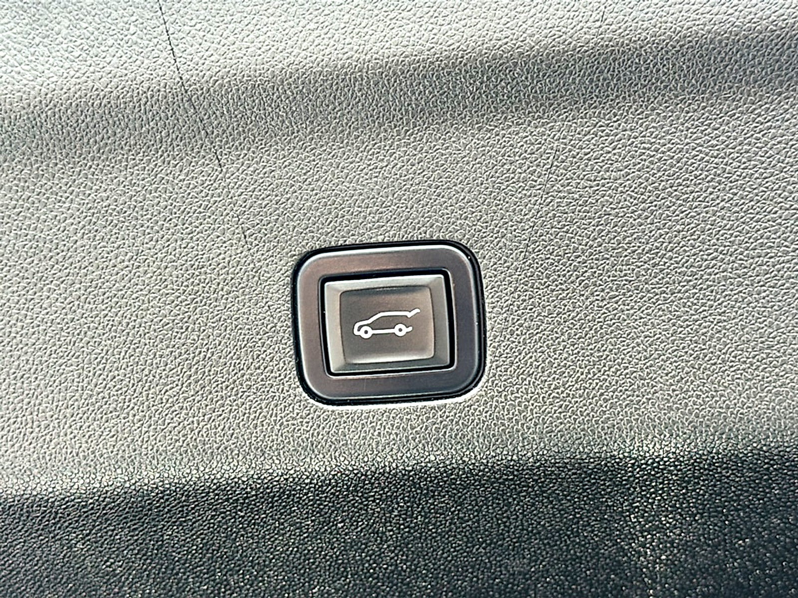 2021 GMC Yukon XL 2WD SLT