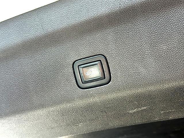 2021 GMC Yukon XL 2WD Denali