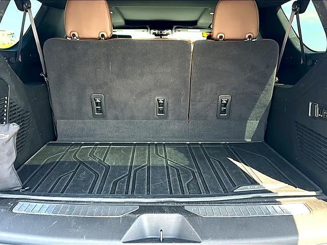 2023 Chevrolet Suburban 4WD High Country