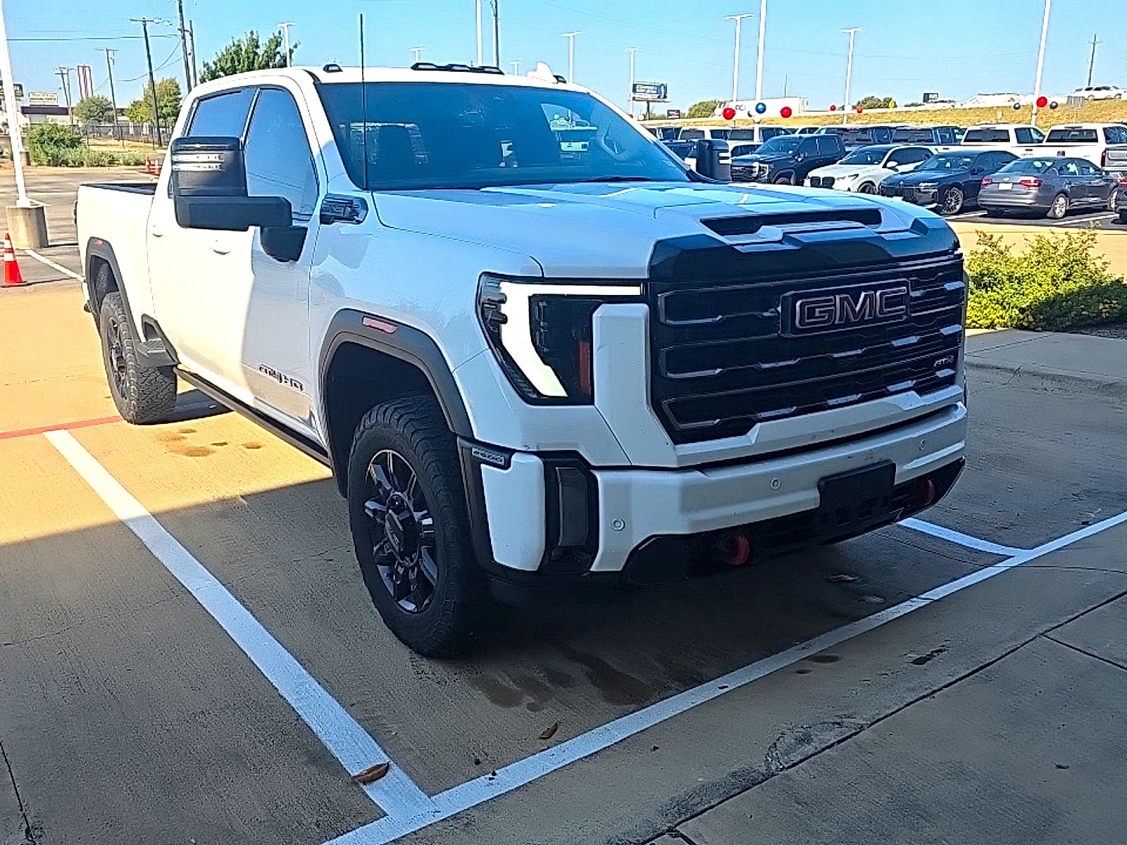 2024 GMC Sierra 2500HD 4WD Crew Cab Standard Bed AT4