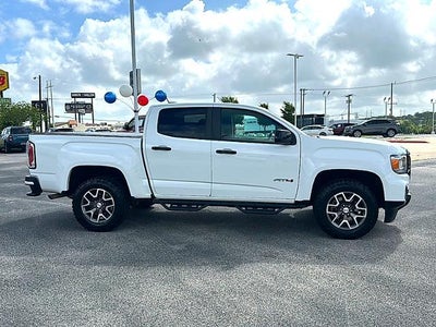 2022 GMC Canyon Crew Cab Short Box 4-Wheel Drive AT4 w/Leather