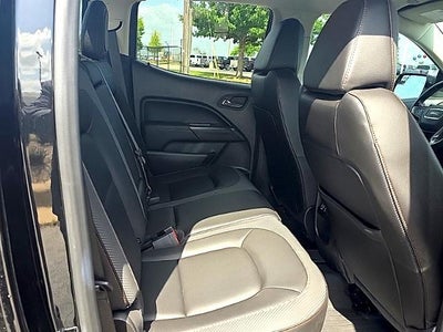 2022 GMC Canyon Crew Cab Short Box 4-Wheel Drive AT4 w/Leather