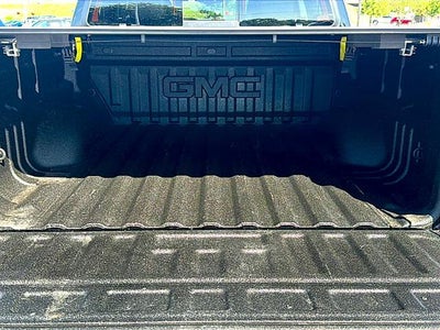 2022 GMC Canyon Crew Cab Short Box 4-Wheel Drive AT4 w/Leather