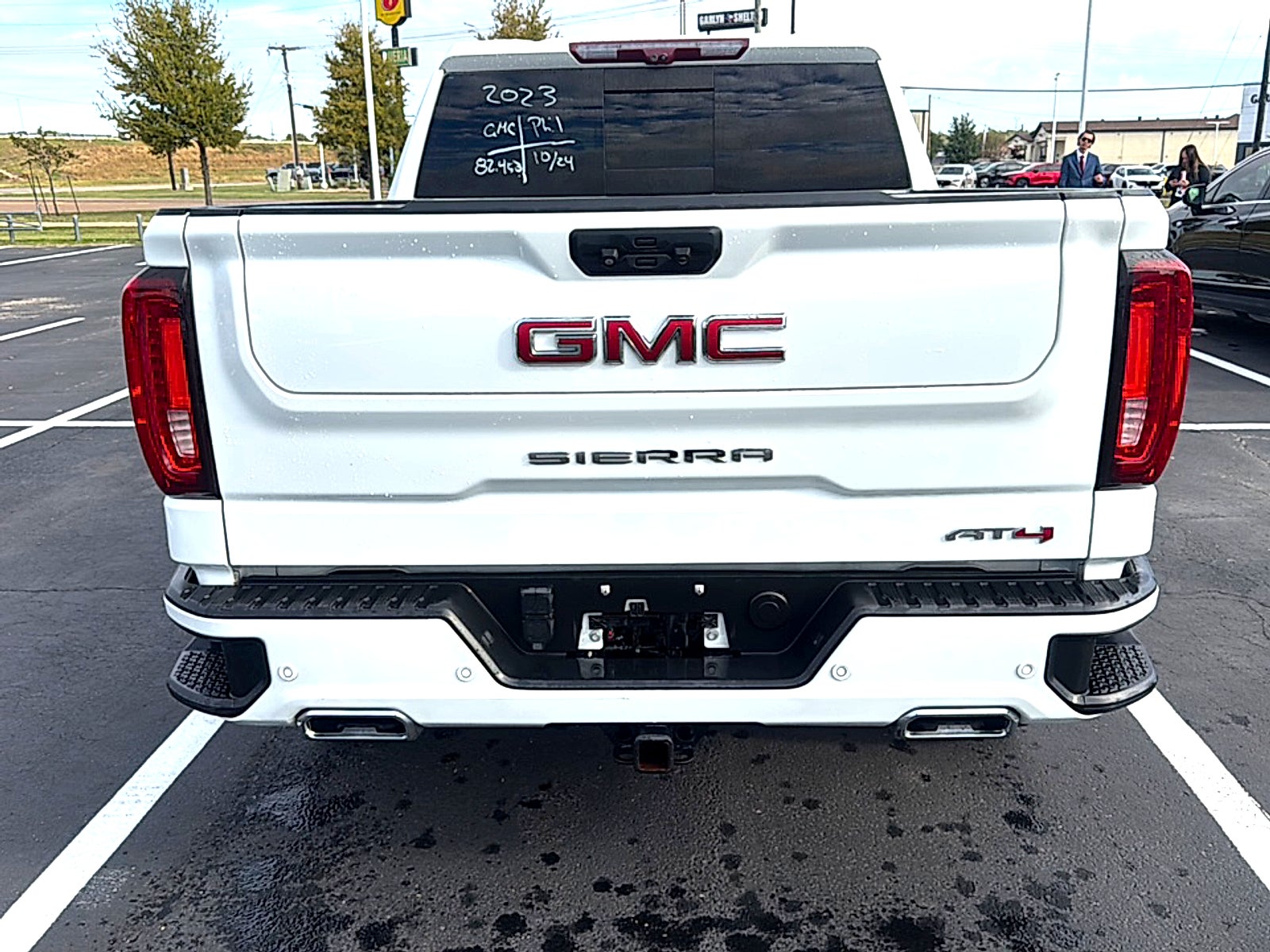 2023 GMC Sierra 1500 4WD Crew Cab Short Box AT4