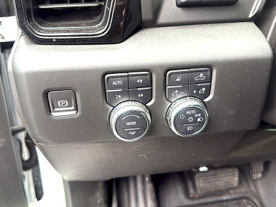2023 GMC Sierra 1500 4WD Crew Cab Short Box AT4