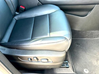 2022 Cadillac XT4 FWD 4dr Premium Luxury
