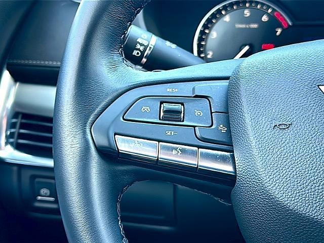 2022 Cadillac XT4 FWD 4dr Premium Luxury