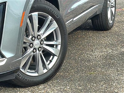 2024 Cadillac XT6 FWD 4dr Premium Luxury