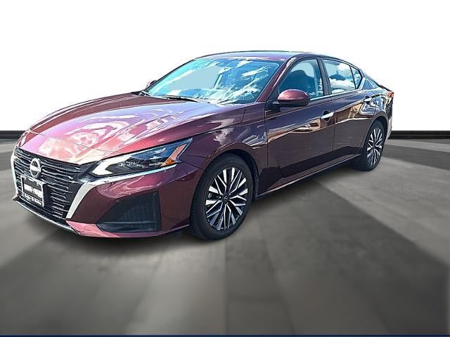 2024 Nissan Altima 2.5 SV Sedan