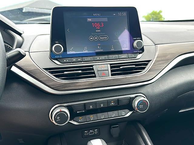 2025 Nissan Altima SV FWD