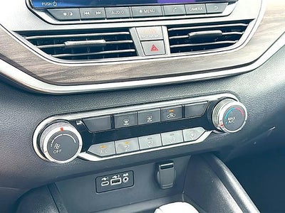 2025 Nissan Altima SV FWD
