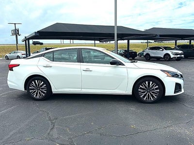 2025 Nissan Altima SV FWD