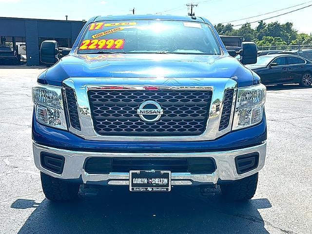 2017 Nissan Titan XD 4x4 Gas Crew Cab SV