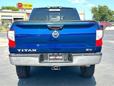 2017 Nissan Titan XD 4x4 Gas Crew Cab SV