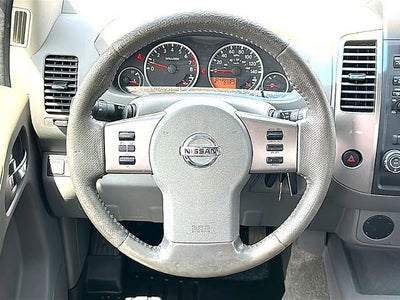 2010 Nissan Frontier 2WD Crew Cab SWB Auto LE