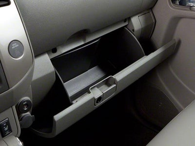2010 Nissan Frontier 2WD Crew Cab SWB Auto LE