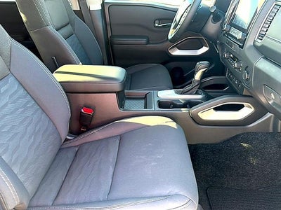 2024 Nissan Frontier Crew Cab 4x2 SV