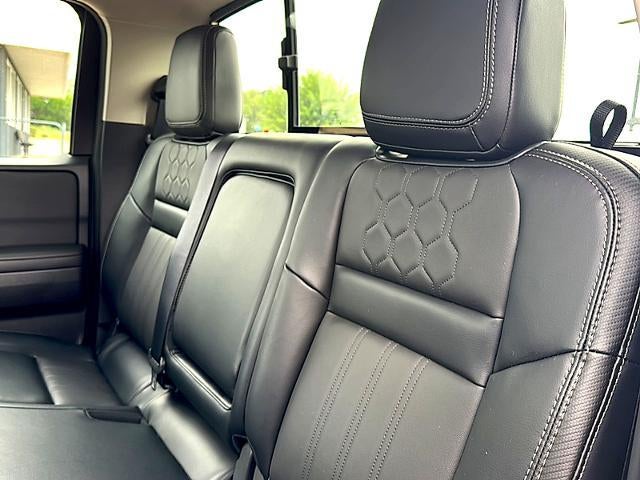 2024 Nissan Frontier Crew Cab 4x4 SL