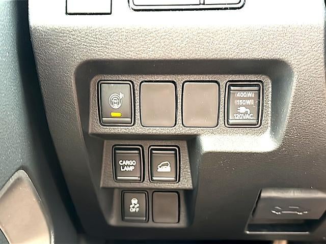 2024 Nissan Frontier Crew Cab 4x4 SL