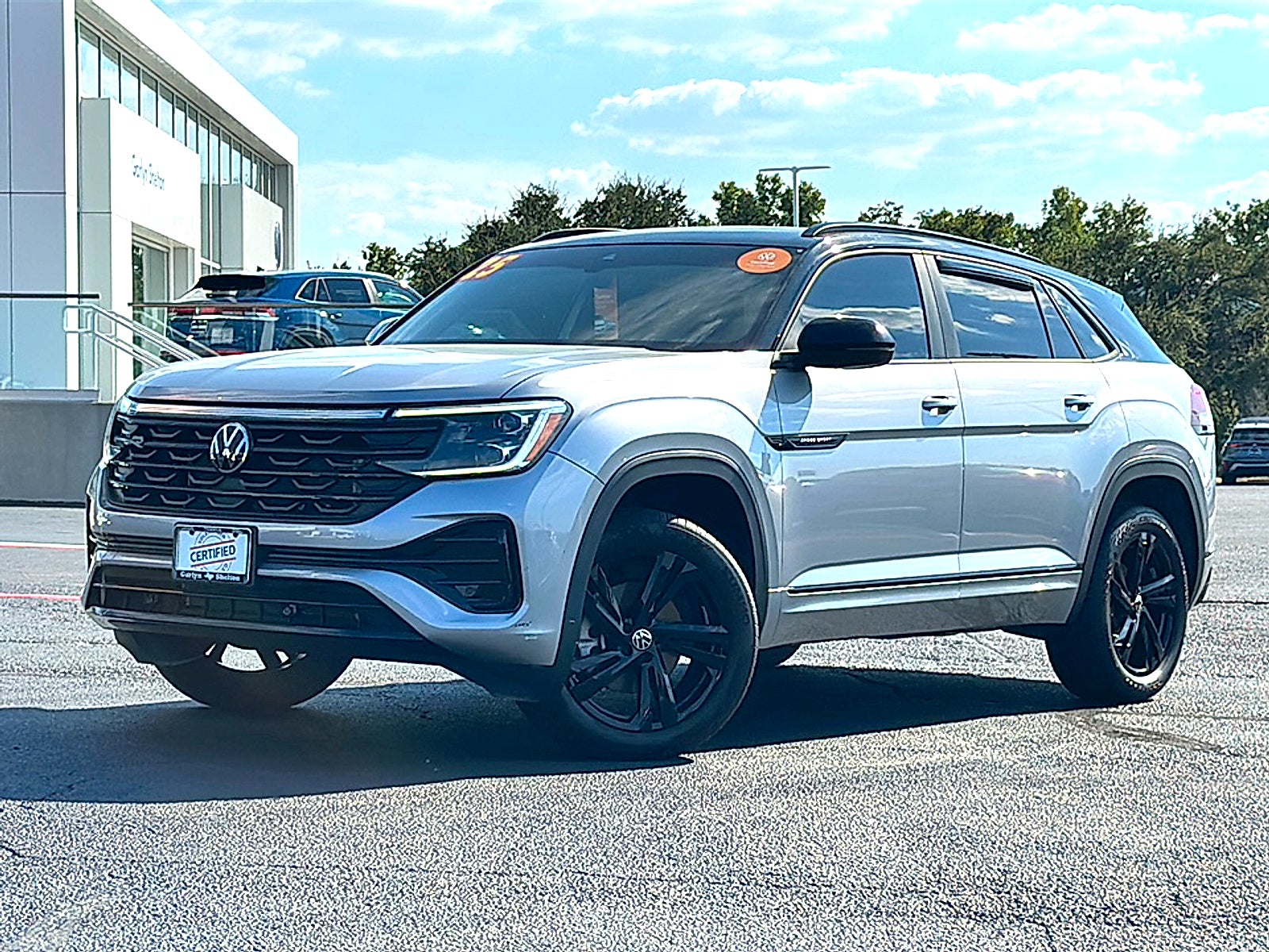 2025 Volkswagen Atlas Cross Sport 2.0T SEL R-Line Black
