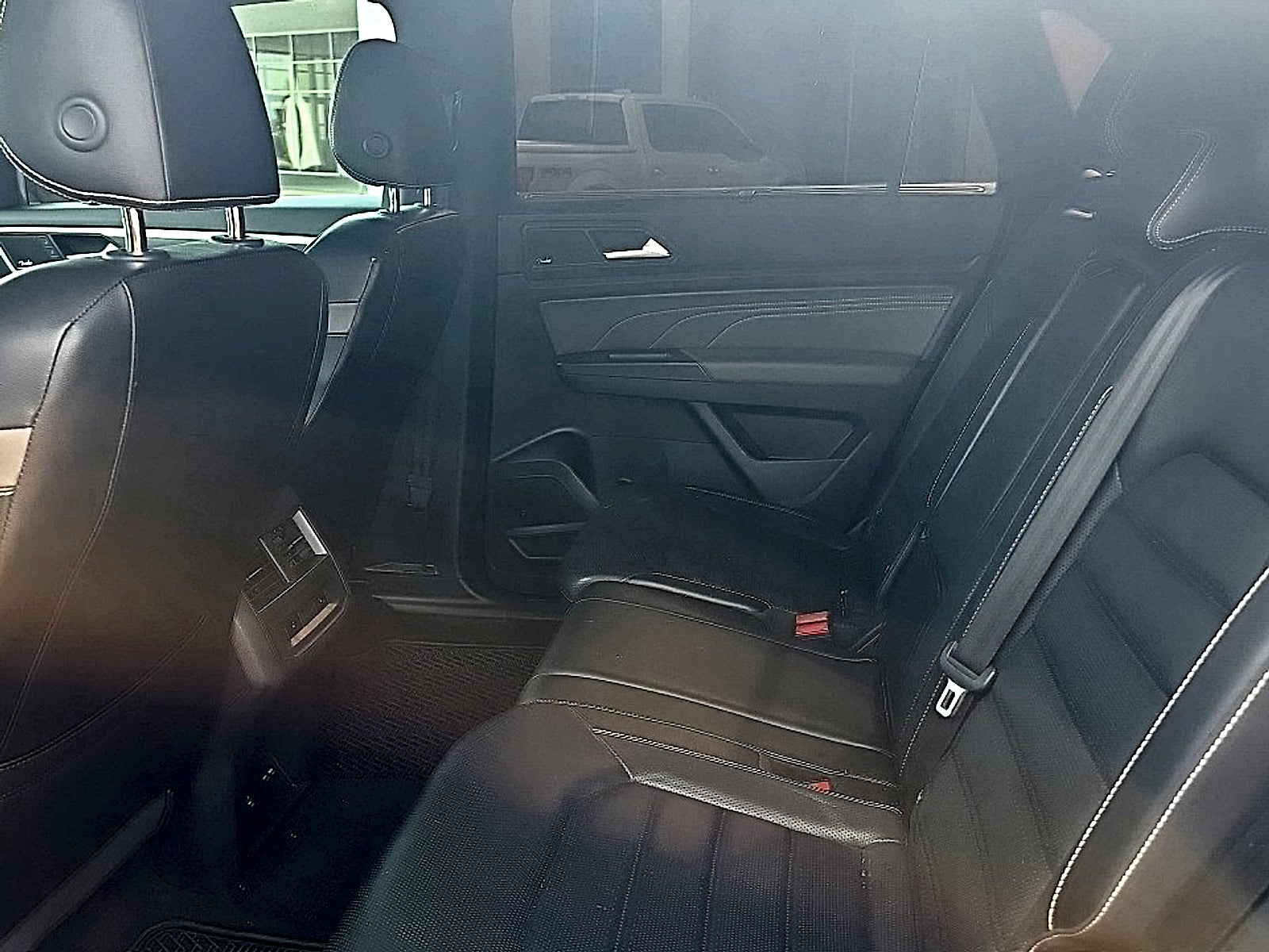 2022 Volkswagen Atlas Cross Sport 3.6L V6 SEL Premium R-Line