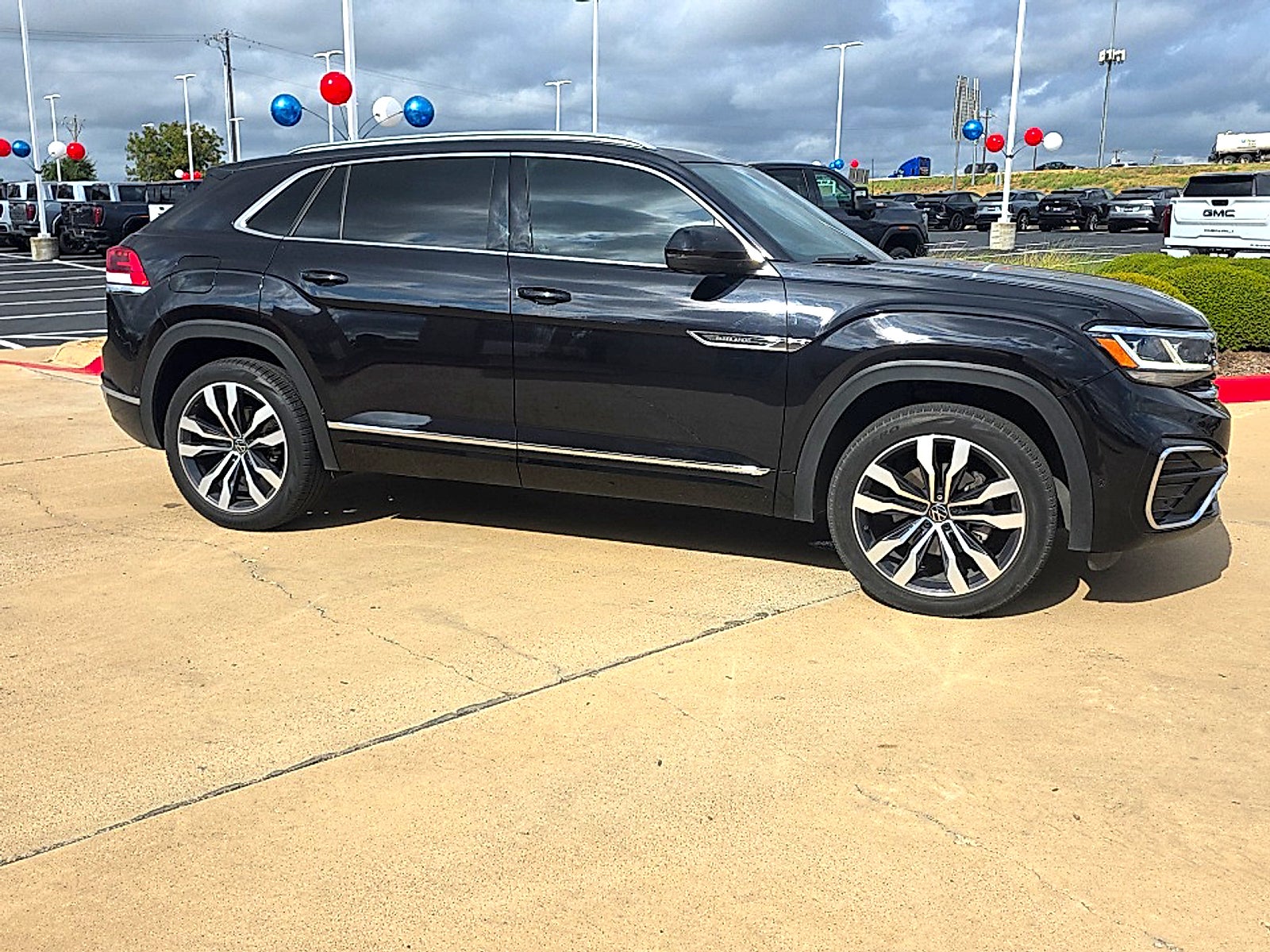2022 Volkswagen Atlas Cross Sport 3.6L V6 SEL Premium R-Line