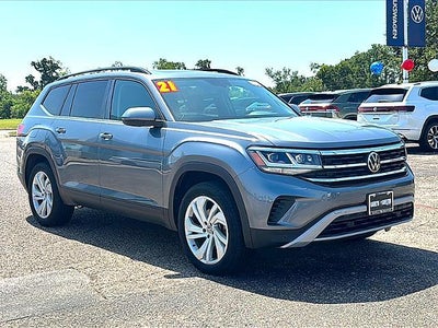 2021 Volkswagen Atlas 3.6L V6 SE w/Technology FWD *Ltd Avail*