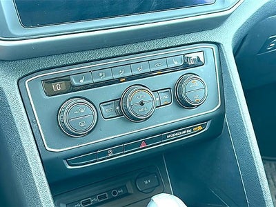 2021 Volkswagen Atlas 3.6L V6 SE w/Technology FWD *Ltd Avail*